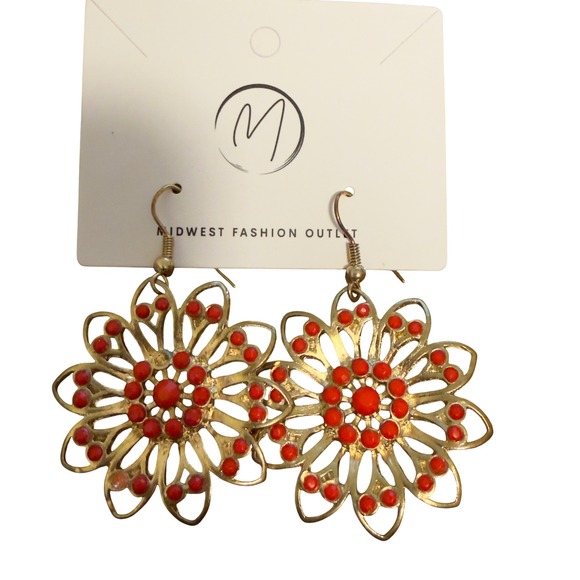 Midwest Fashion Outlet Women's Gold Tone Red Flower Dangle Earrings - Picture 3 of 5